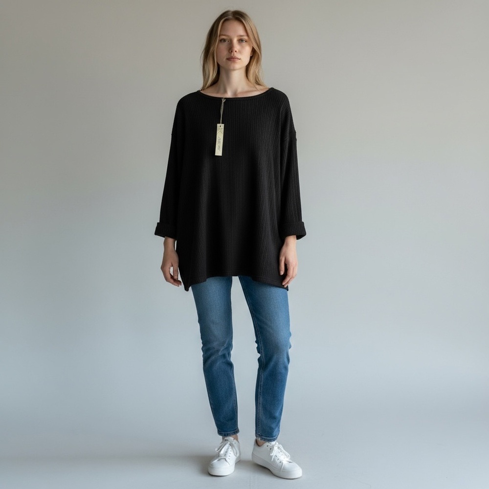 She + Sky Black Ribbed Knit Top
